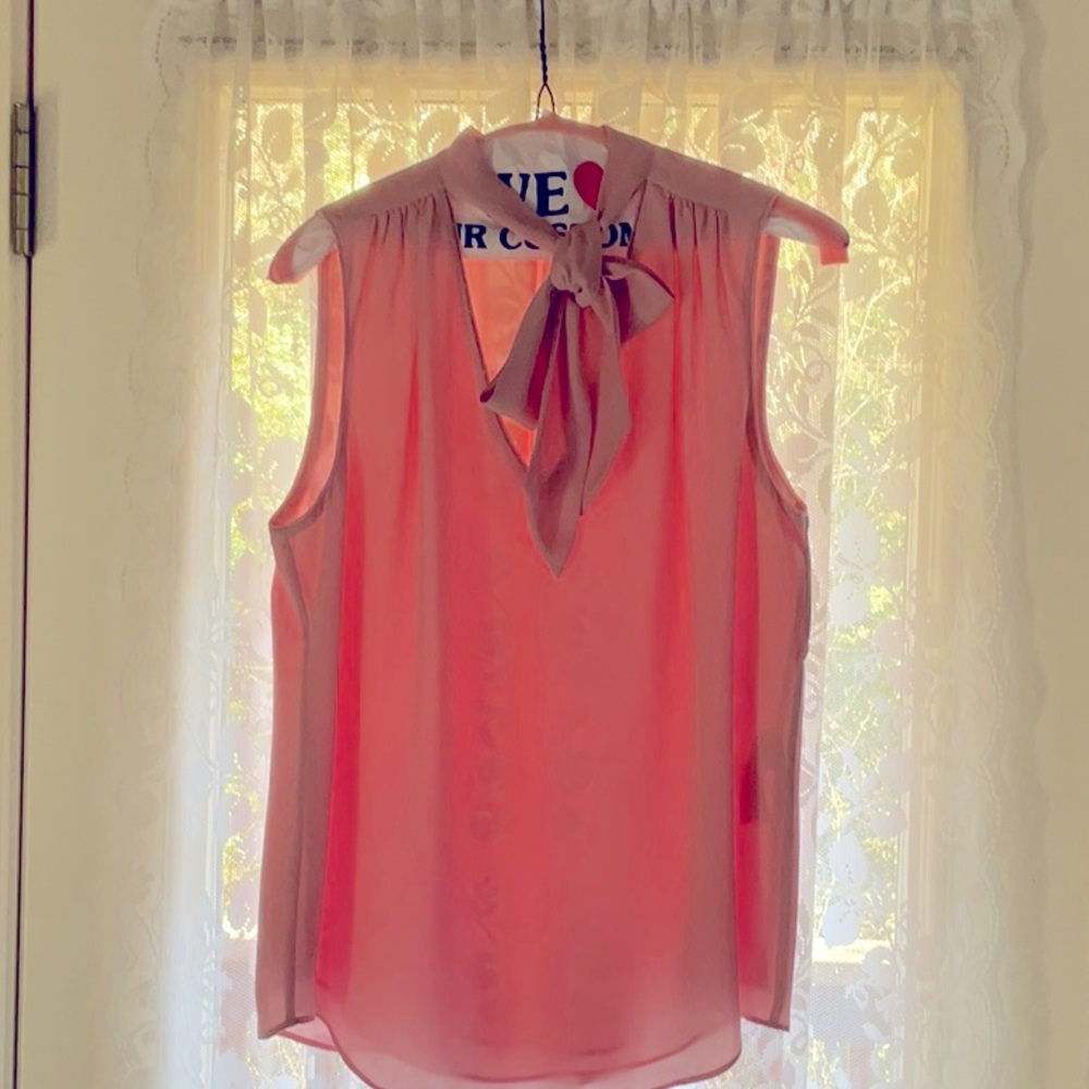 White House Black Market Pink Tiny Beaded V Neck W/Tie Sleeveless Top